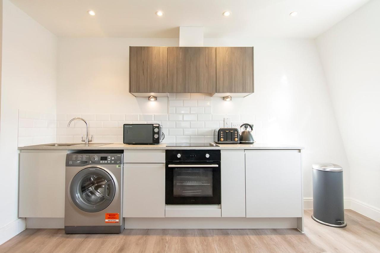 Modern 1 Bed Flat 2 Mins Walk From Restaurants Bars Clubs & Beach! Wow! Apartment Bournemouth Exterior photo